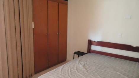 Suíte com sacada pequena 