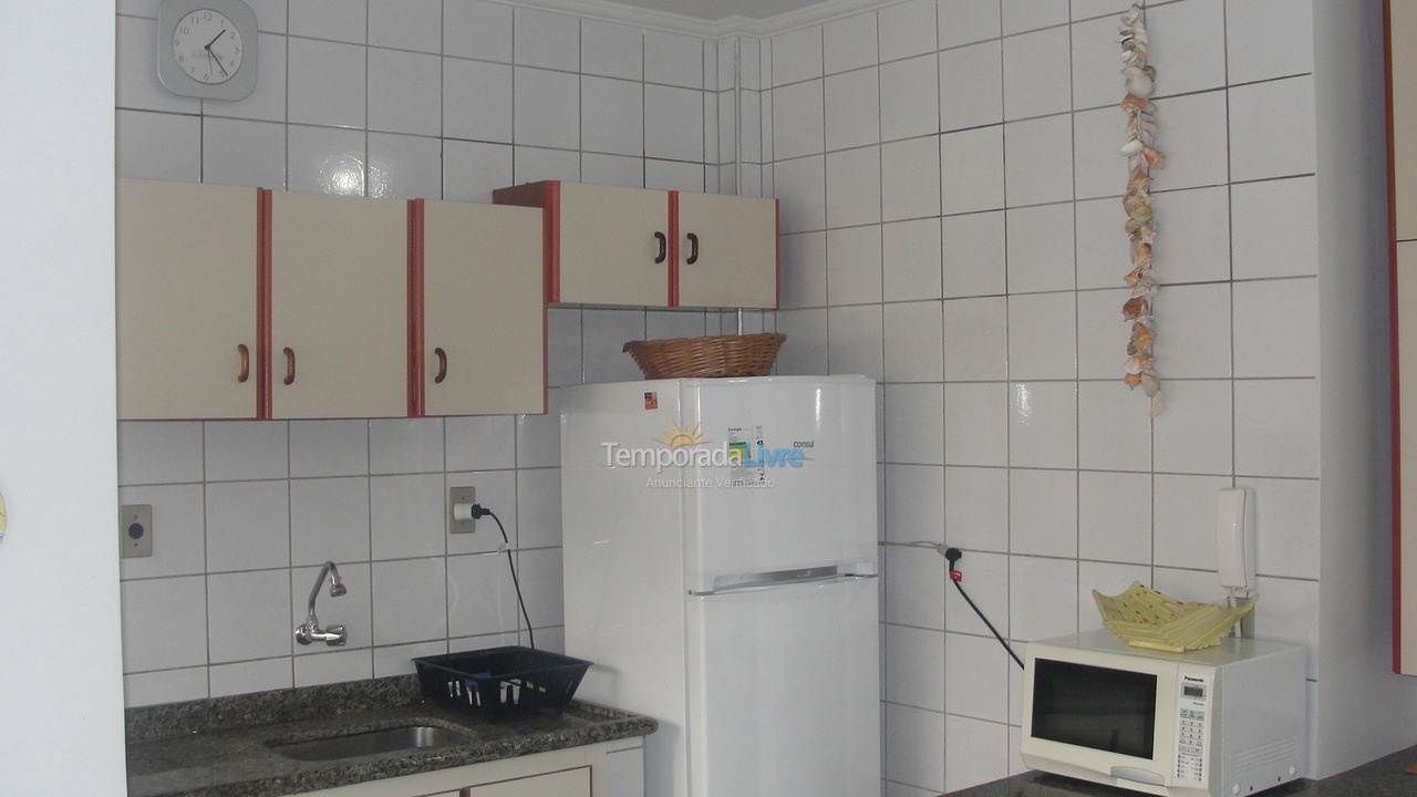 Apartamento para aluguel de temporada em Ubatuba (Praia Grande)