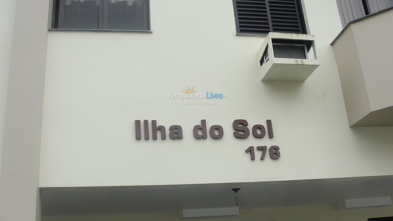 Apartamento para aluguel de temporada em Ubatuba (Praia Grande)