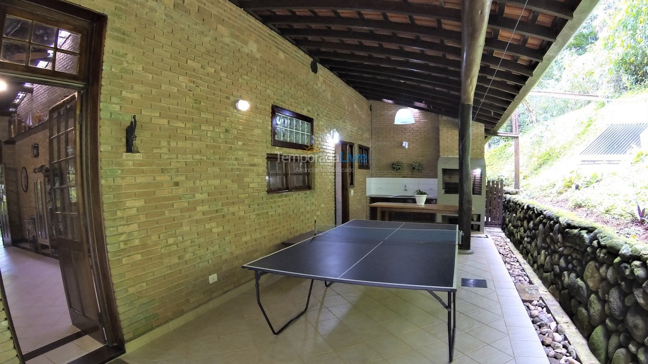 Casa para alquiler de vacaciones em Ubatuba (Praia do Félix)