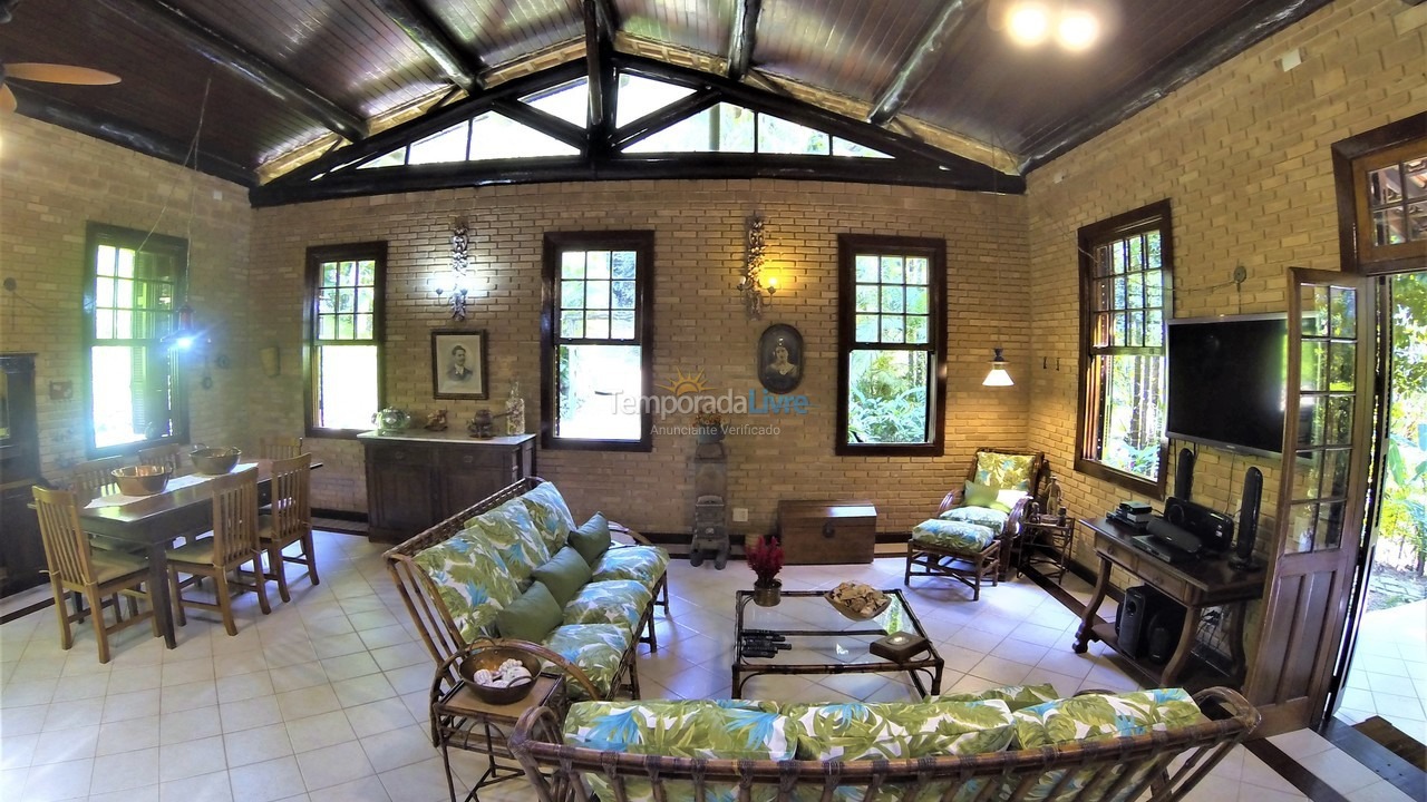 Casa para alquiler de vacaciones em Ubatuba (Praia do Félix)