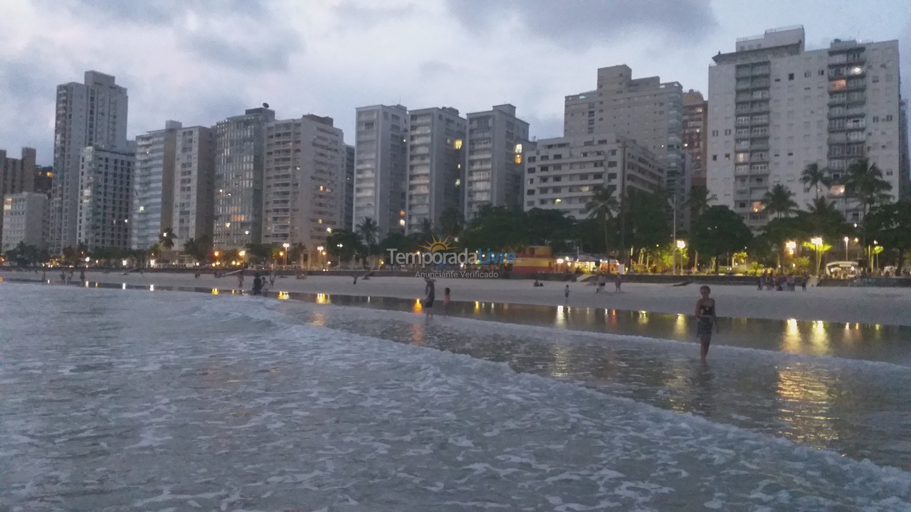 Apartamento para aluguel de temporada em Guarujá (Pitangueiras)