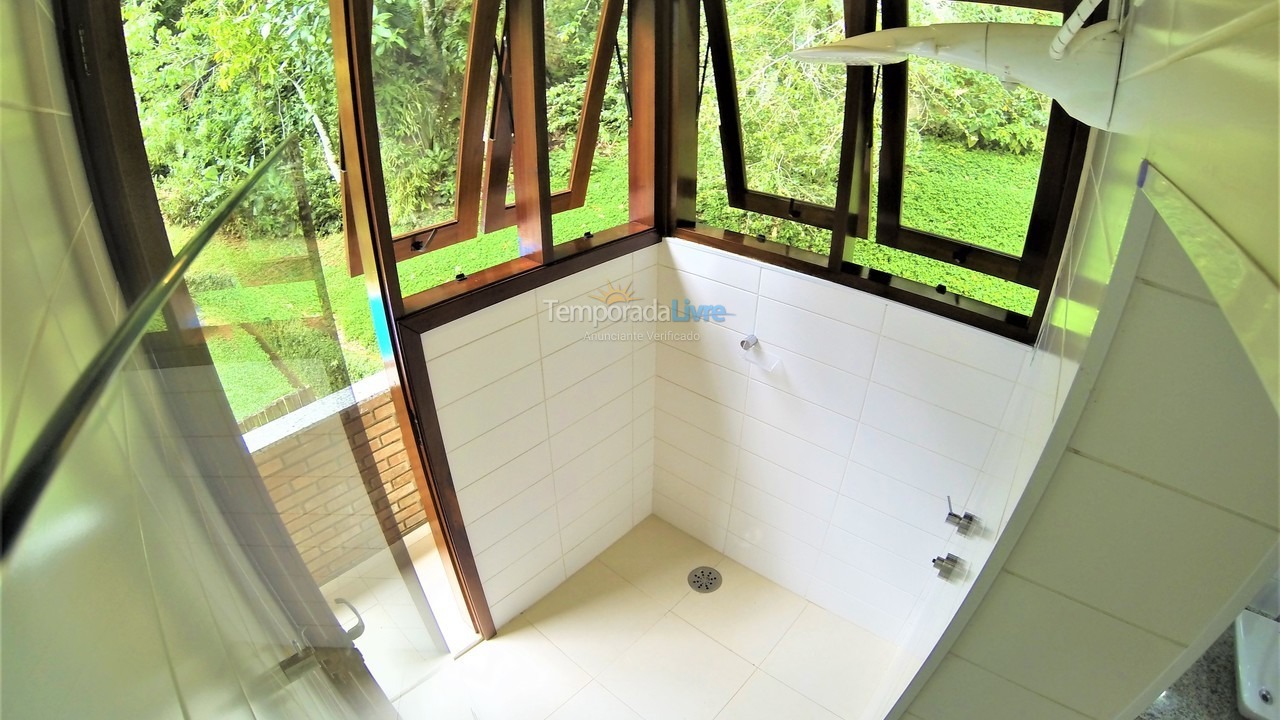 Casa para alquiler de vacaciones em Ubatuba (Praia do Félix)