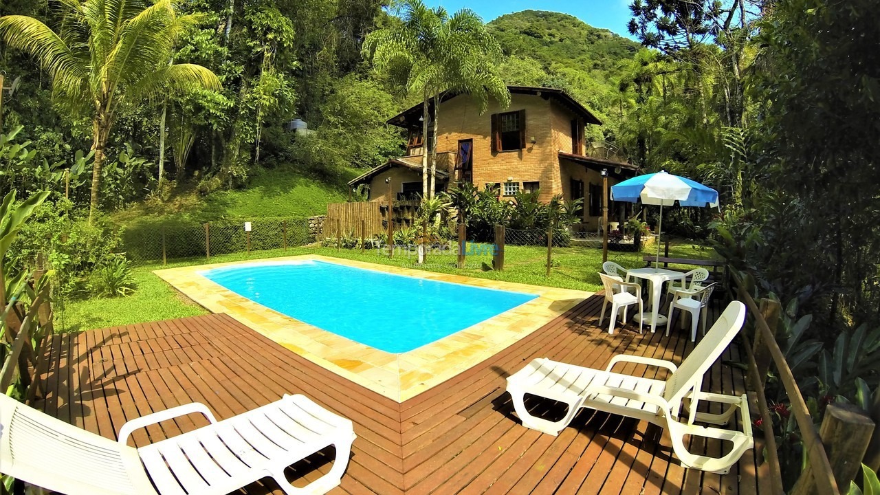 Casa para alquiler de vacaciones em Ubatuba (Praia do Félix)