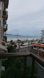 Apto em frente à praia-Excelente Localização-Praia do Forte-Cabo Frio