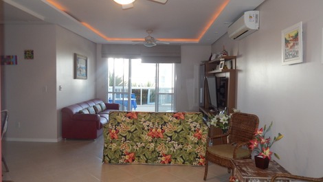 APARTMENT WITH 4 SUITES BEACH OF ENGLISH