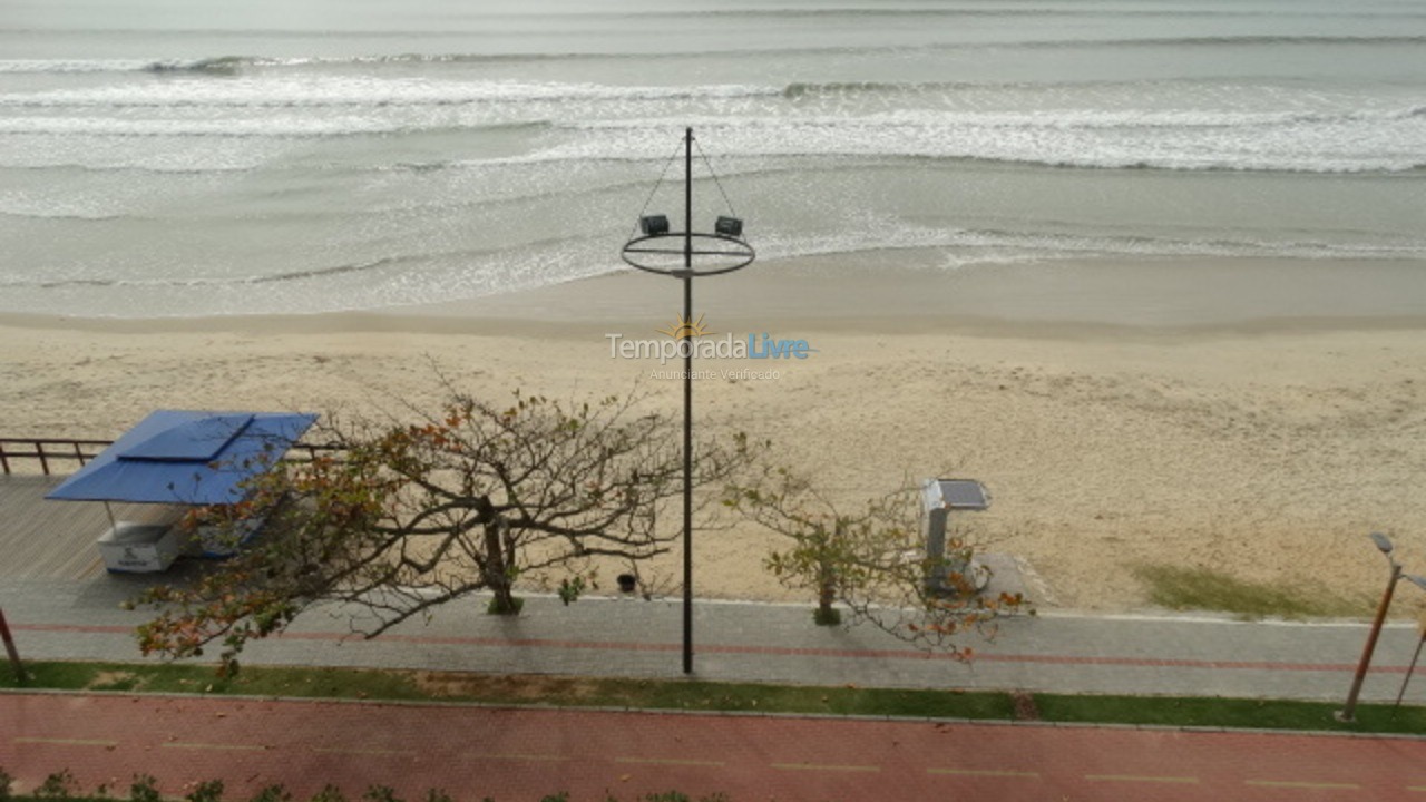 Apartamento para aluguel de temporada em Itapema (Centro)