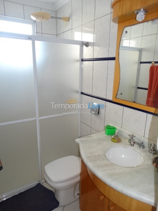 Apartamento para aluguel de temporada em Itapema (Centro)