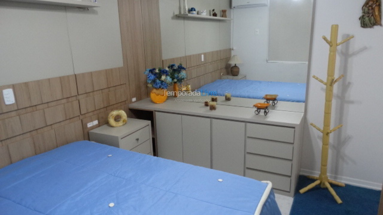 Apartamento para aluguel de temporada em Itapema (Centro)