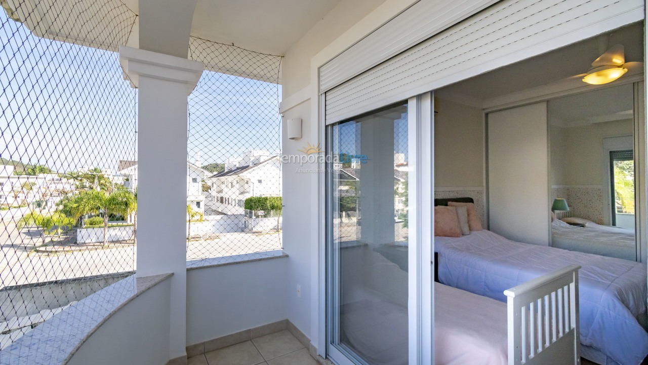 Casa para aluguel de temporada em Florianópolis (Jurere Tradicional)