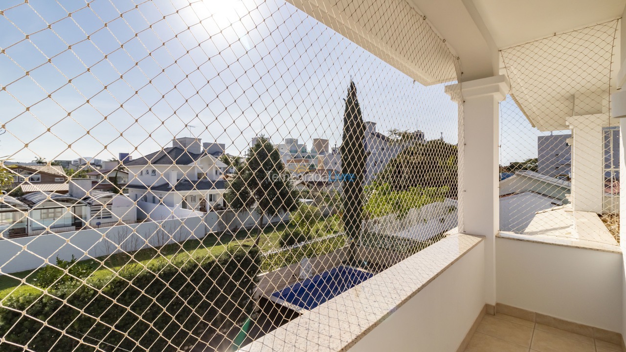 Casa para aluguel de temporada em Florianópolis (Jurere Tradicional)
