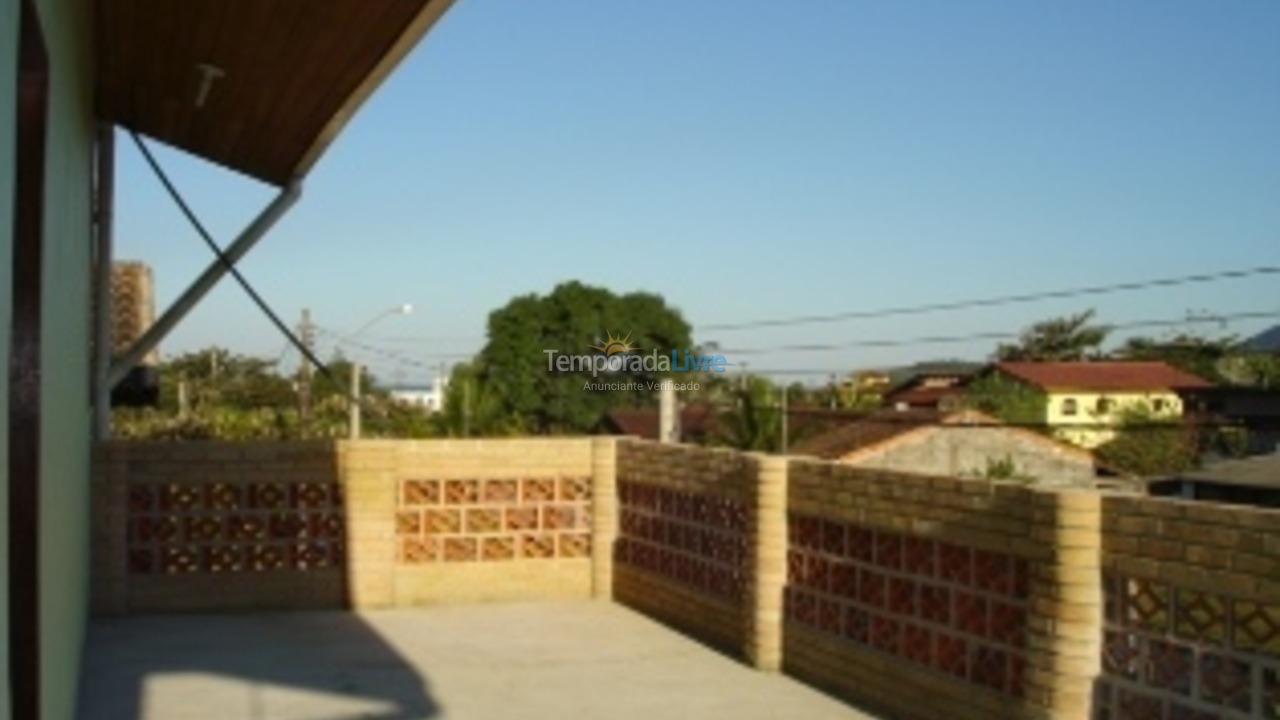 Apartamento para aluguel de temporada em Ubatuba (Maranduba)