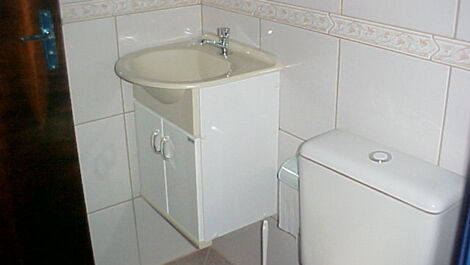 0389.01Luise Maranduba 0389.01 Kitnet 2 Pess 100M Mar