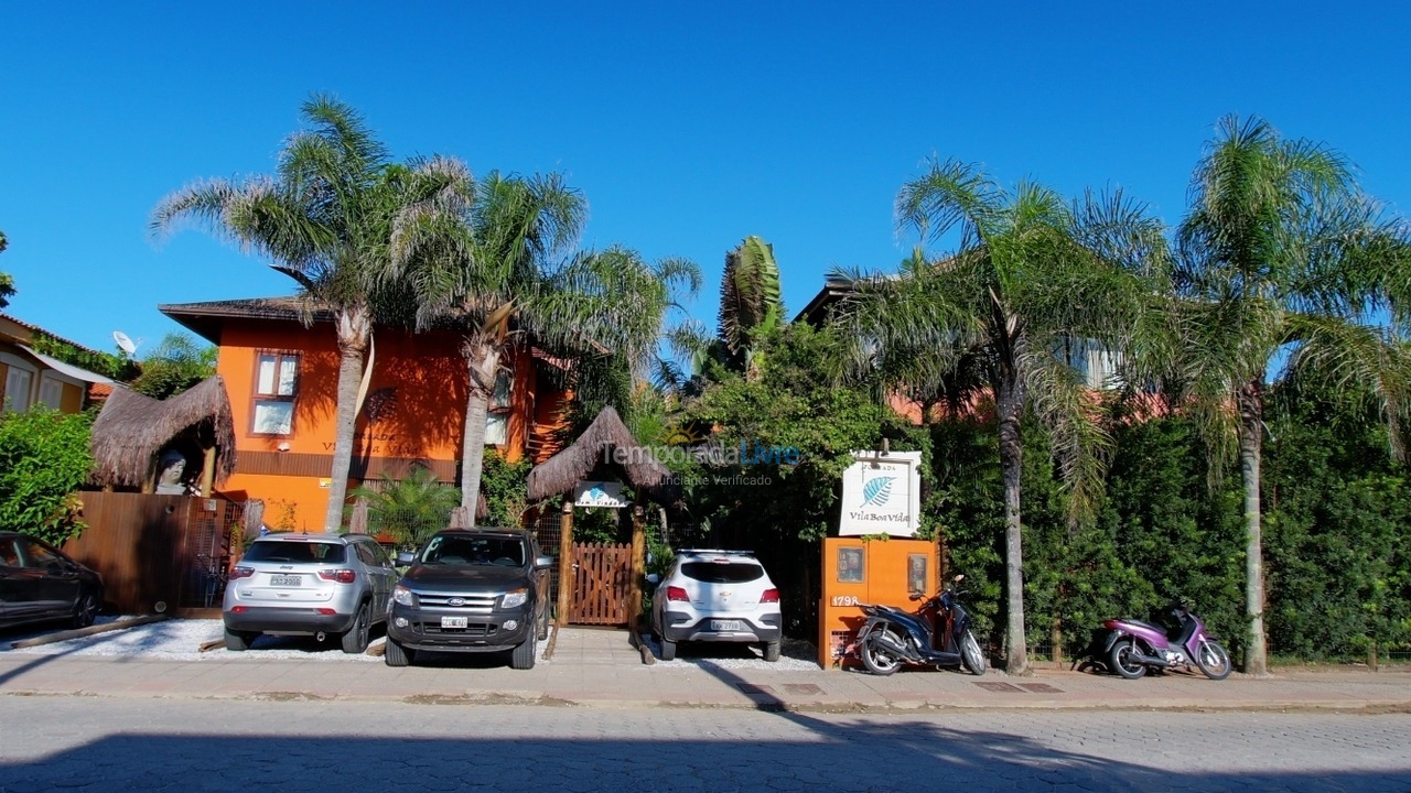 Apartment for vacation rental in Bombinhas (Mariscal)