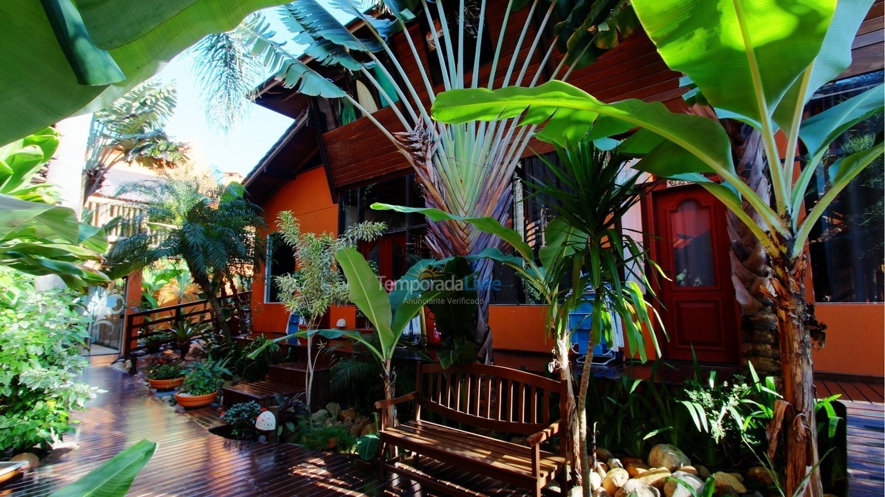 Apartment for vacation rental in Bombinhas (Mariscal)