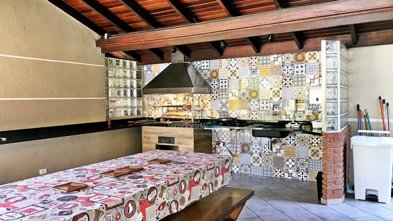 House for vacation rental in Bertioga (Praia de Guaratuba)