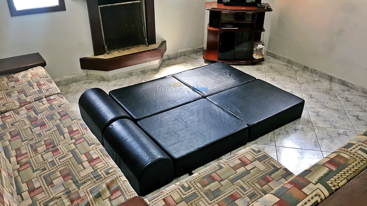 House for vacation rental in Bertioga (Praia de Guaratuba)