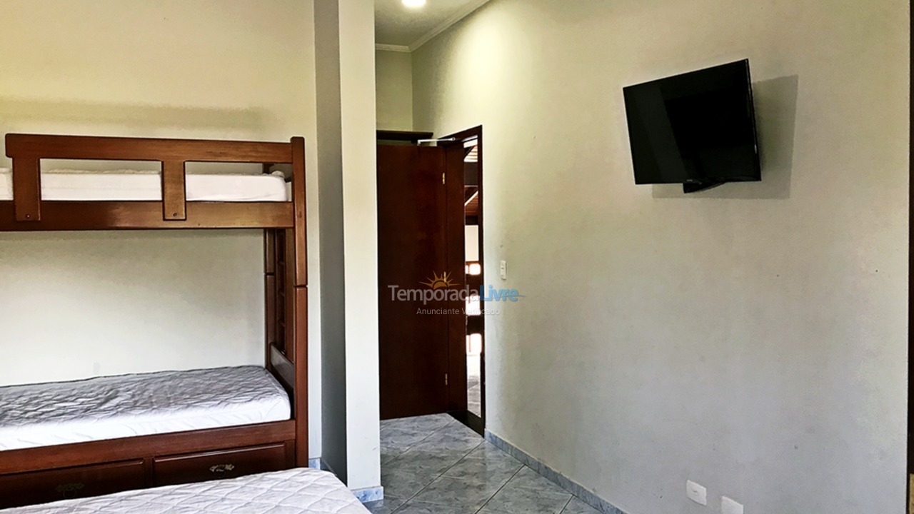 House for vacation rental in Bertioga (Praia de Guaratuba)