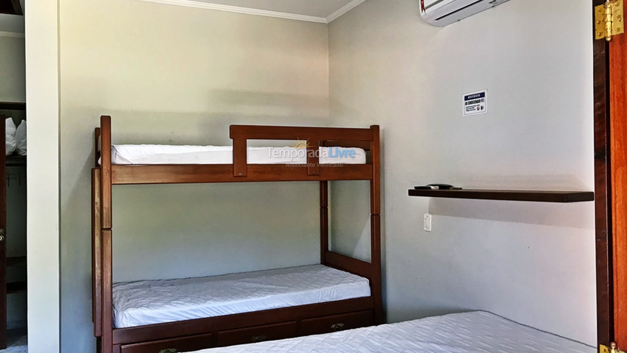 House for vacation rental in Bertioga (Praia de Guaratuba)