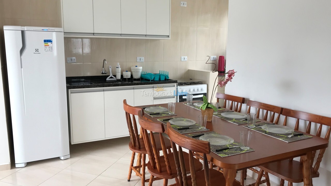 Apartamento para aluguel de temporada em Ubatuba (Maranduba)