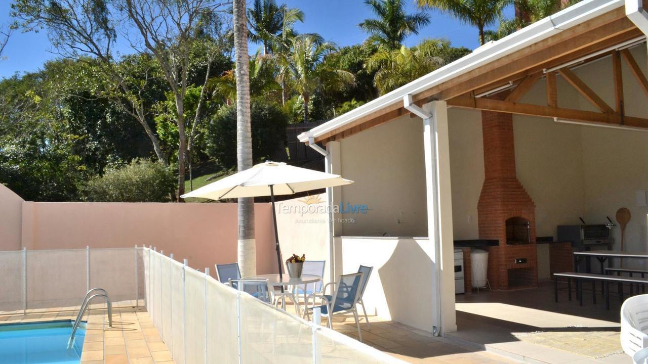 Granja para alquiler de vacaciones em Paraibuna (Bairro dos Macacos)