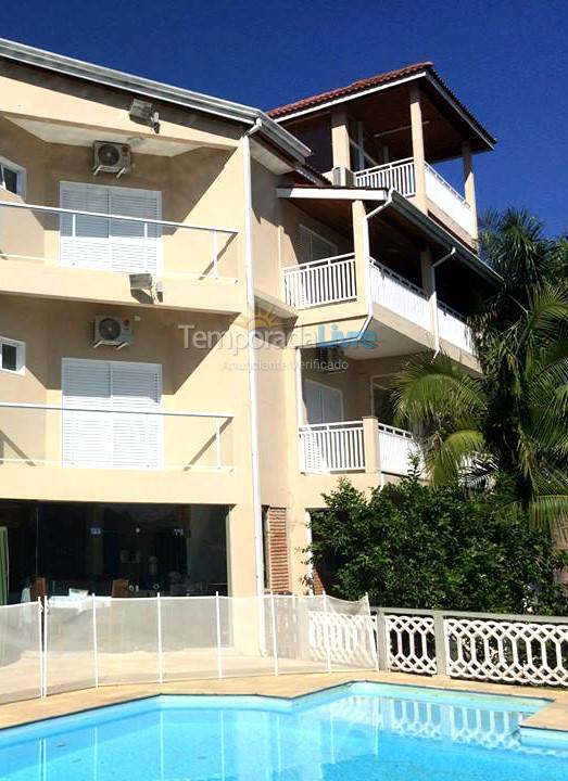 Granja para alquiler de vacaciones em Paraibuna (Bairro dos Macacos)