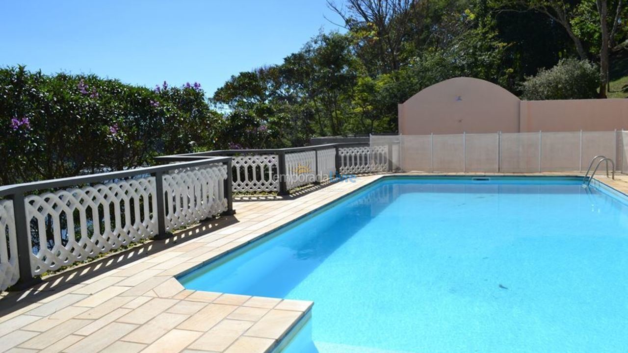 Granja para alquiler de vacaciones em Paraibuna (Bairro dos Macacos)