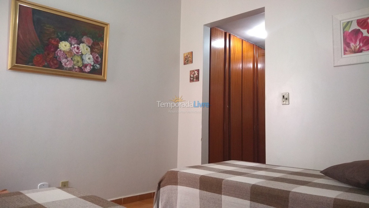 Apartamento para aluguel de temporada em Caldas Novas (Do Turista)