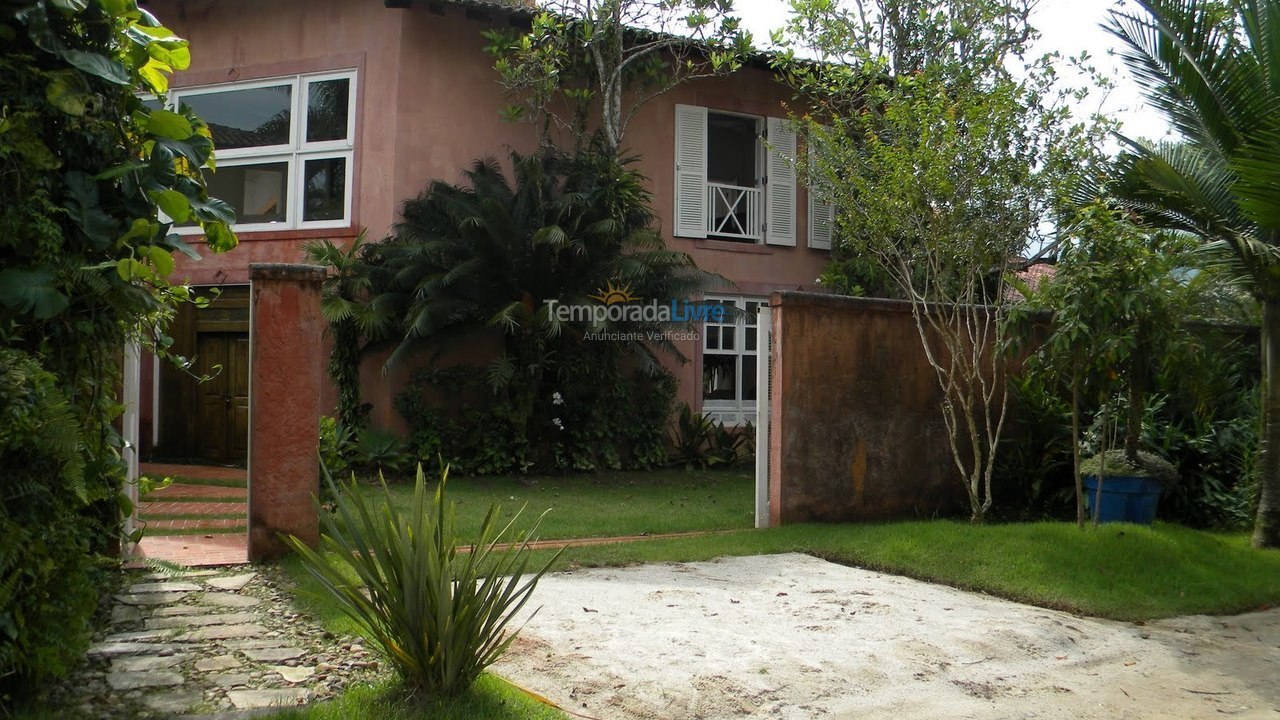 House for vacation rental in São Sebastião (Praia da Baleia)