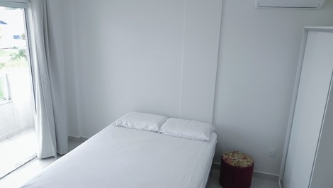 APARTAMENTO 2 DORMITORIOS 4 PERSONAS - CENTRO BOMBINHAS, CERCA DE LA PLAYA