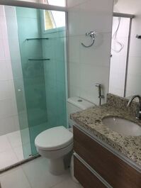 Apartamento completo de frente para o mar
