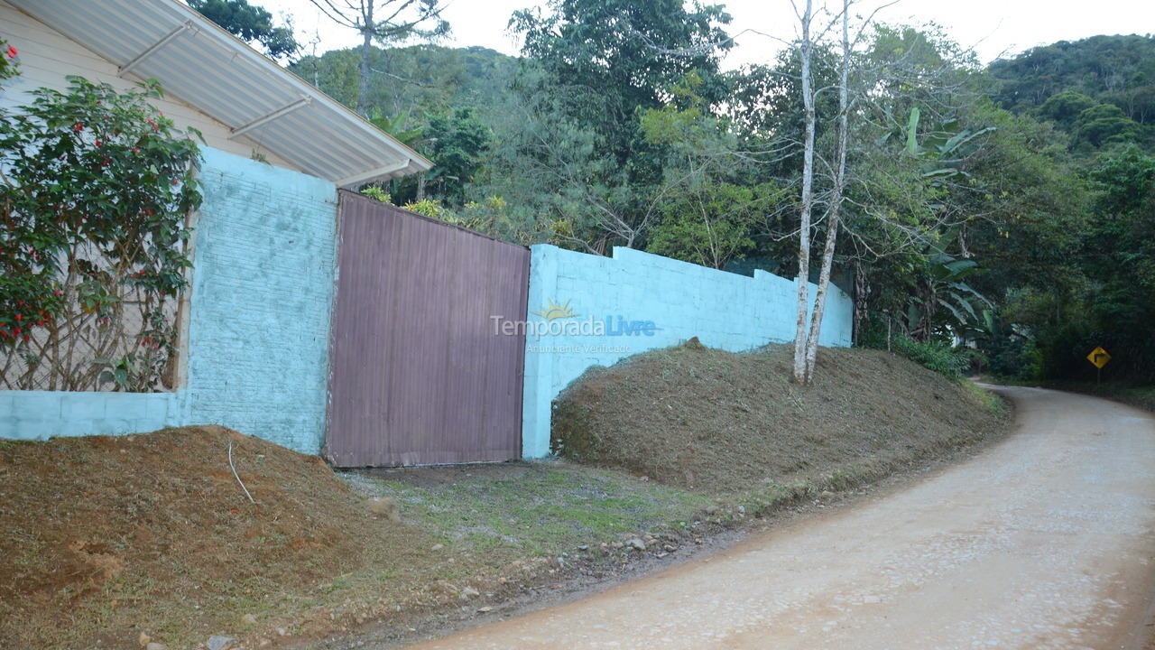 Chácara / sítio para aluguel de temporada em Iporanga (Petar Parque Turístico Alto do Ribeira)
