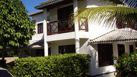 Alquiler de Casa 4/4 en Guarajuba-Bahia