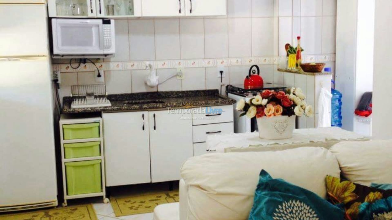 Casa para aluguel de temporada em Bombinhas (Praia de Zimbros)