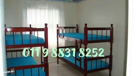 Aproximadamente a 150 m del mar, 2 dormitorios, Guarujá Enseada.