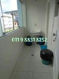 Aproximadamente a 150 m del mar, 2 dormitorios, Guarujá Enseada.