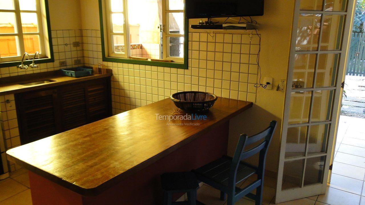 Casa para alquiler de vacaciones em Ubatuba (Enseada)