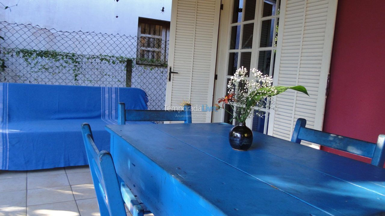 Casa para alquiler de vacaciones em Ubatuba (Enseada)