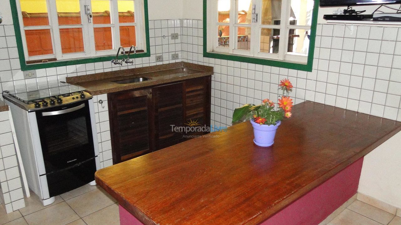 Casa para alquiler de vacaciones em Ubatuba (Enseada)