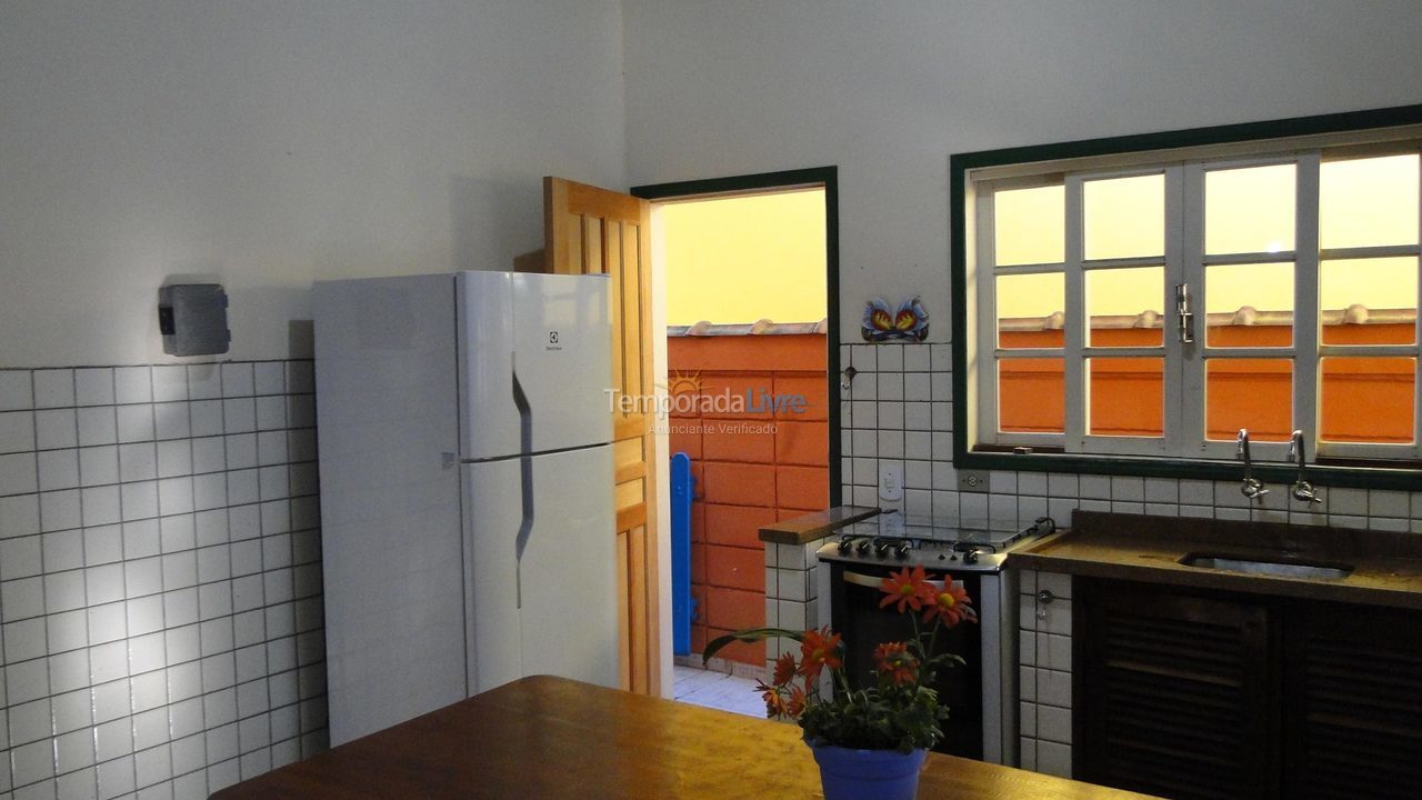 Casa para alquiler de vacaciones em Ubatuba (Enseada)