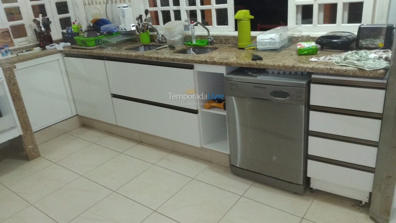 House for vacation rental in Bertioga (Condominio Morada da Praia)