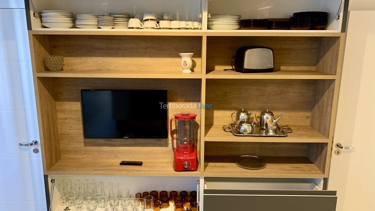 Apartamento para aluguel de temporada em Balneário Camboriú (Praia Central)