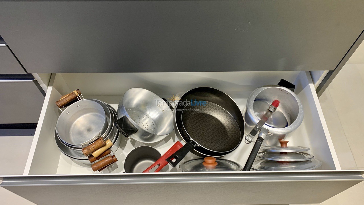 Apartamento para aluguel de temporada em Balneário Camboriú (Praia Central)