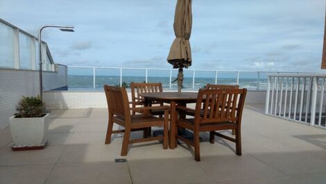 Lindo apartamento de frente para o mar na orla mais linda do nordeste