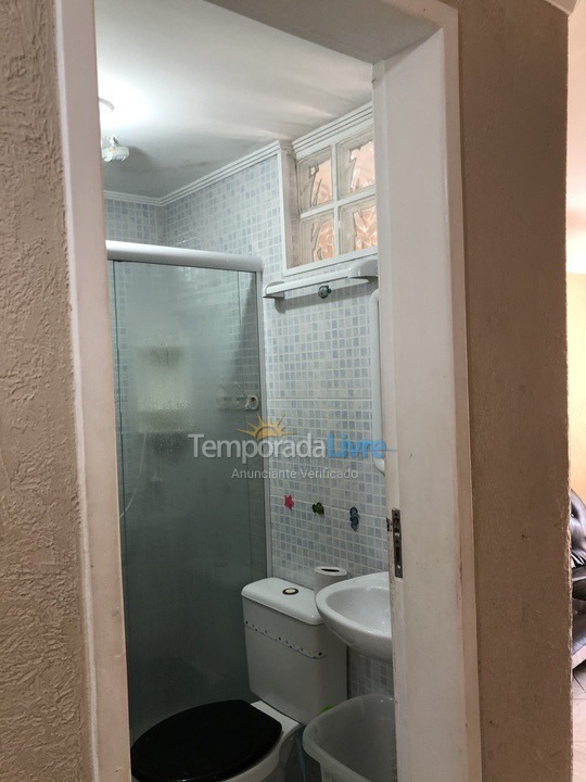Apartamento para aluguel de temporada em Guarujá (Pitangueiras)