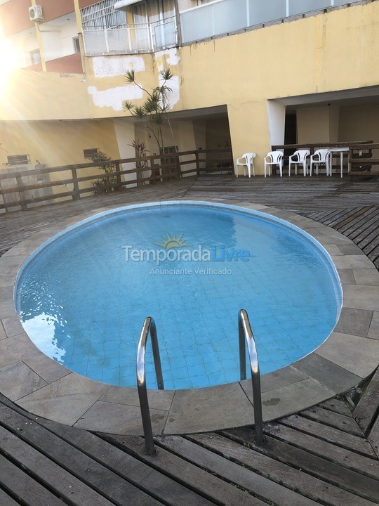 Apartamento para aluguel de temporada em Guarujá (Pitangueiras)