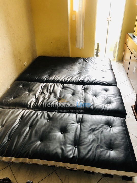 Apartamento para aluguel de temporada em Guarujá (Pitangueiras)