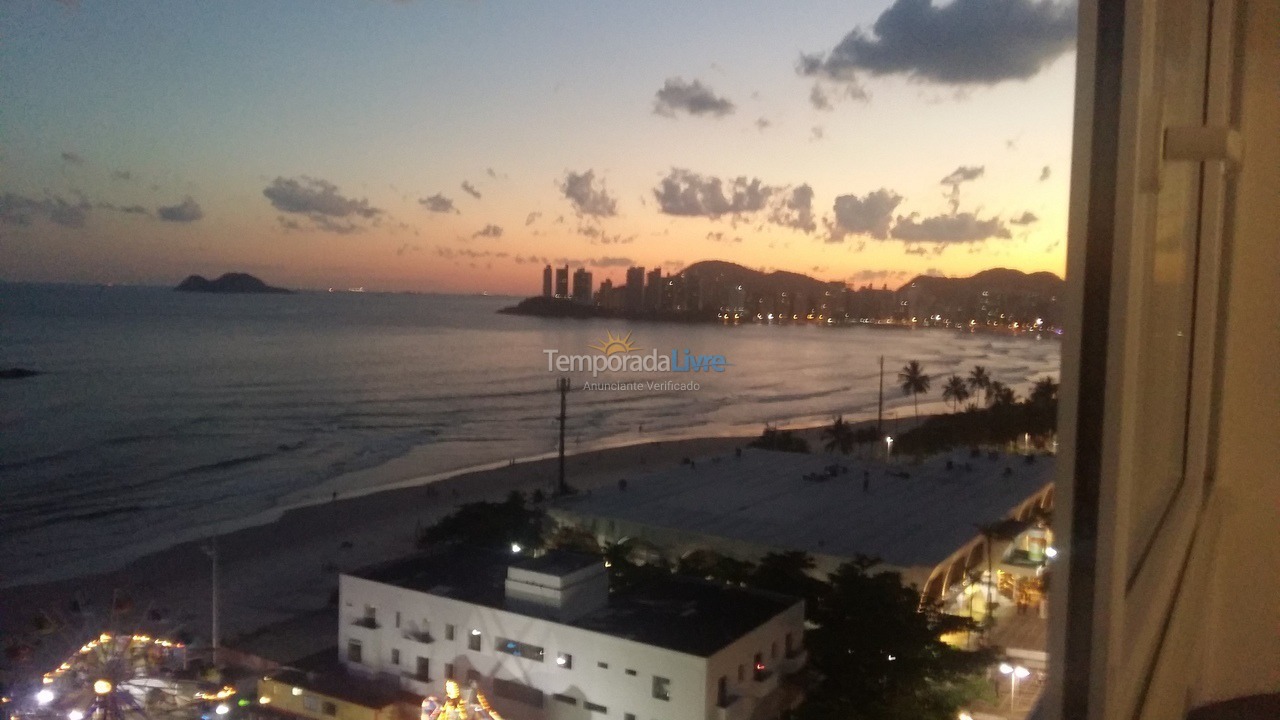 Apartamento para aluguel de temporada em Guarujá (Pitangueiras)