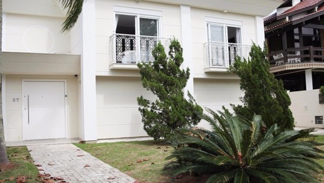 House for rent in Florianopolis - Jurerê Internacional