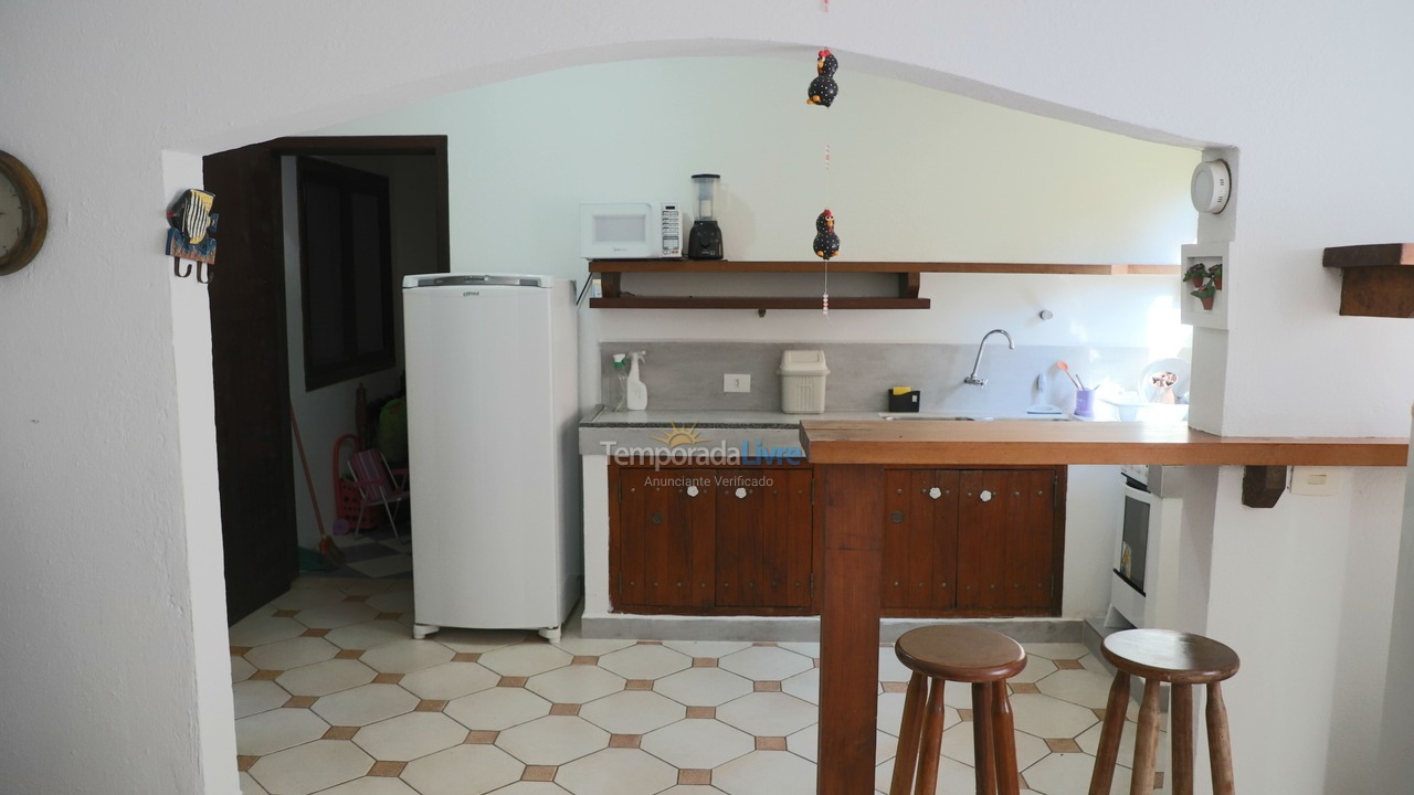 Casa para alquiler de vacaciones em São Sebastião (Praia da Baleia)